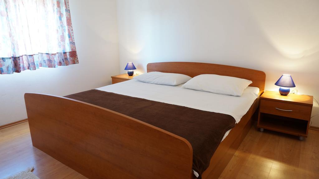 Apartments Sandra Sukošan Habitación foto