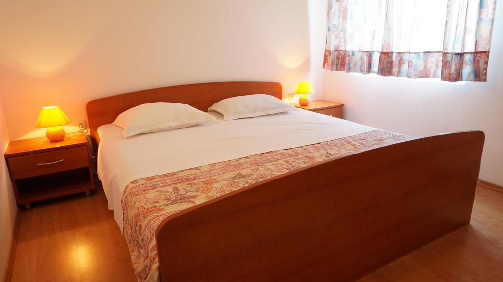 Apartments Sandra Sukošan Habitación foto