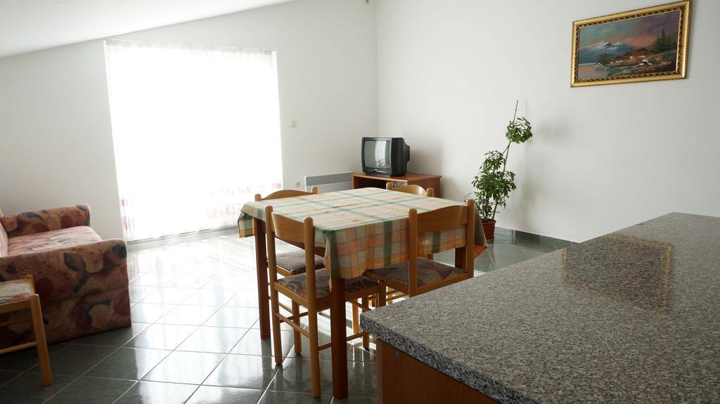 Apartments Sandra Sukošan Habitación foto