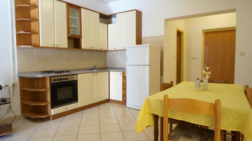Apartments Sandra Sukošan Habitación foto